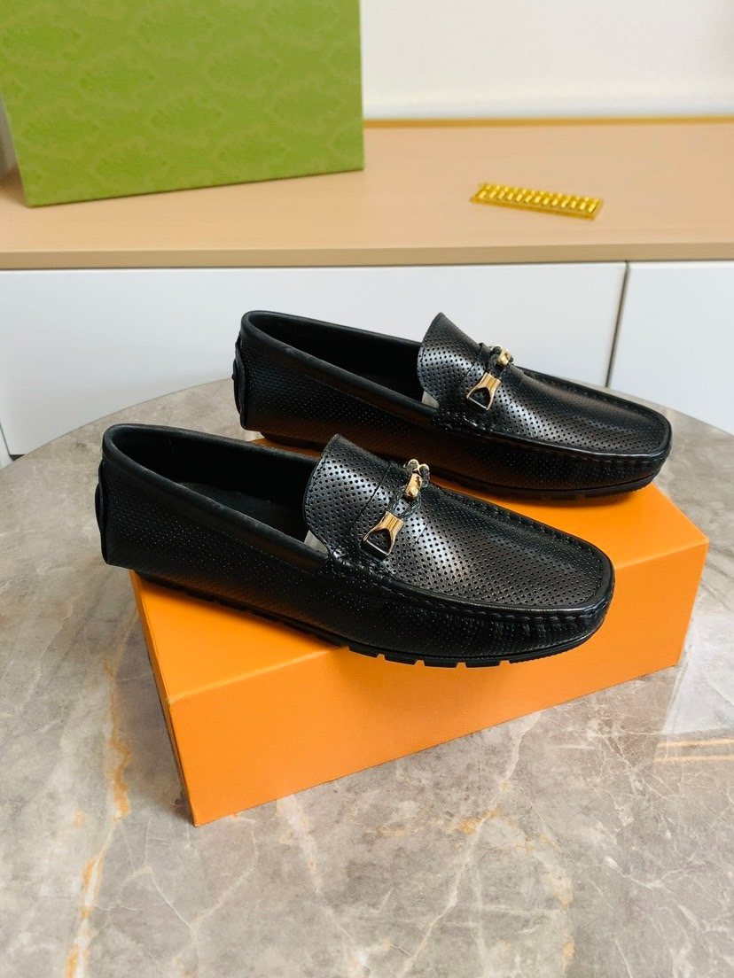 Men's Black Textured Loafers with Gold-Tone Hardware
